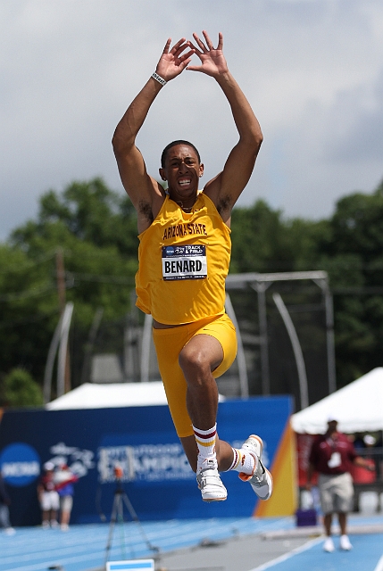 2011NCAASat-061.JPG - June 8-11, 2011; Des Moines, IA, USA; NCAA Division 1 Track and Field Championships.